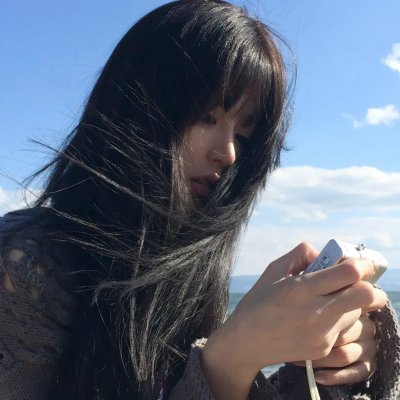 公寓里的两个女人